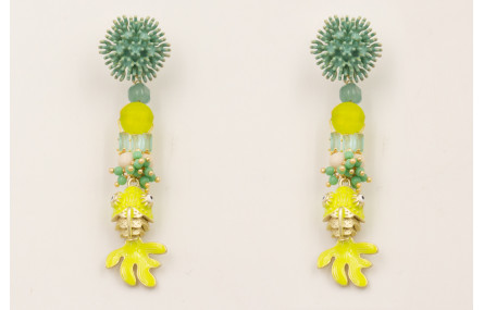 Pendientes perno coral esmaltado turquesa con cubo