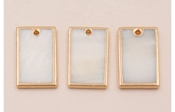 Rectanguo Chapa Nacar 24*18*2mm bordes dorados