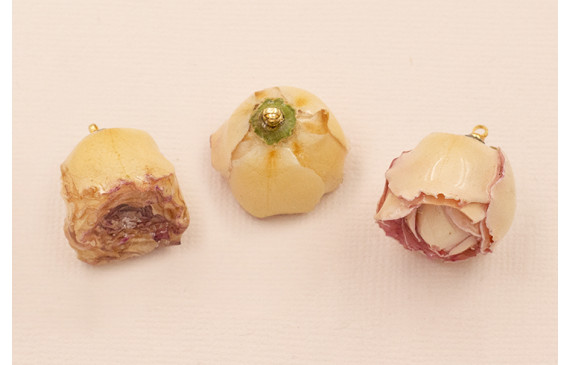 Colgante Flor Natural 17*23mm Crema y Rosa