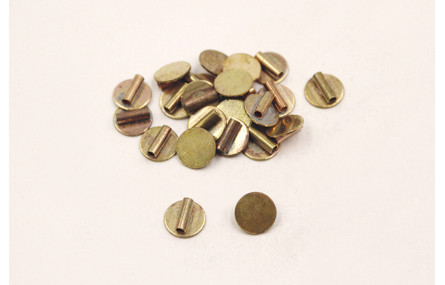 Chapita Latón pulido  8mm con tubo detrás