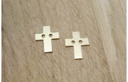 Pieza Cruz doble agujero 12*10mm Oro Mate