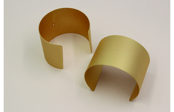 Pulsera Brazalete 54mm Oro Mate con agujero