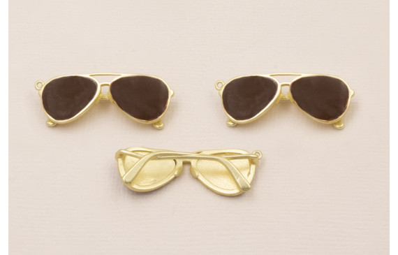 Colgante Gafas Sol 35*10mm Dorado Mate con Marrón