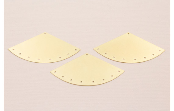 Colgante abanico 50*24mm dorado Mate