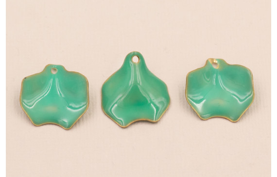 Pétalo Irregular Esnaltado Turquesa 22*20 mm