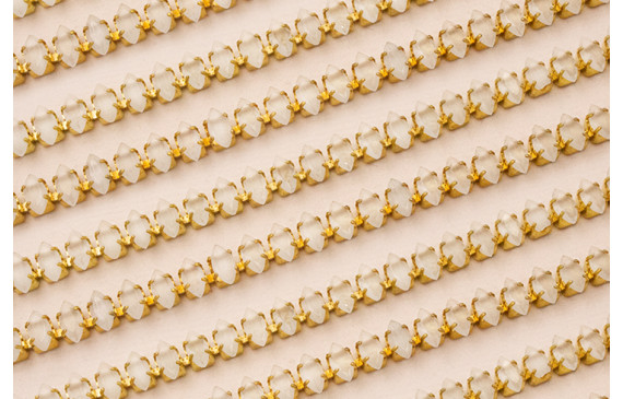 Cadena strass Cristal opal de 3*6mm sobre latón