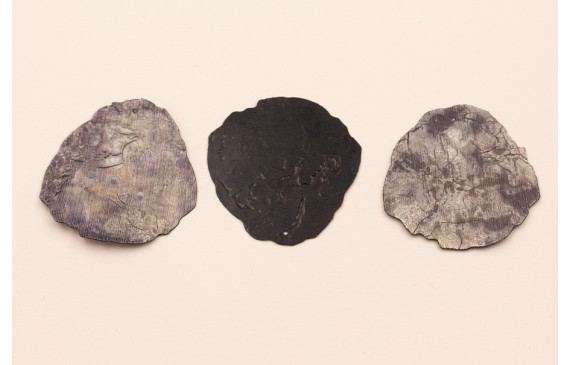 Escama Negra 37*35mm