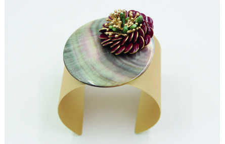 Pulsera rigida ancha con disco grande de nacar 50m