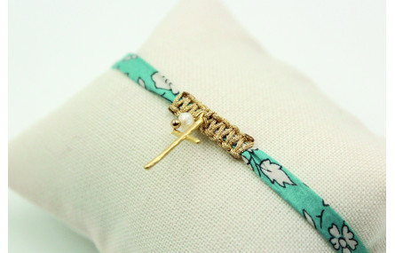 Pulsera lazo liberty azul con flores blancas, macr