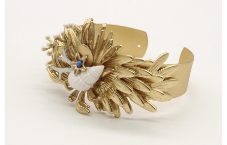 Pulsera rigida ancha con escamas, nenufar en oro m