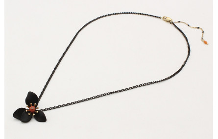 Collar cadena eslabón negro con flor esmaltada neg