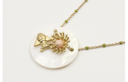 Collar cadena bola esmaltada verde con disco nacar