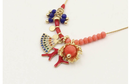Collar cadena fina oro con facetadas coral, rama p
