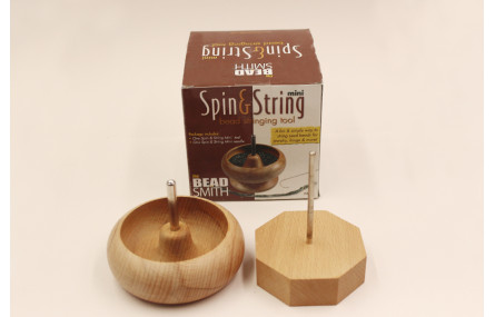 Molinillo  de Madera para enfilar abalorio