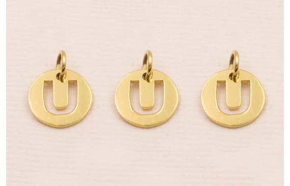 Colgante letra U 10mm Baño Oro 18K, 3Micras