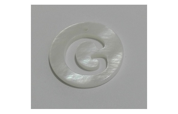 Letra calada 15mm Nacar G