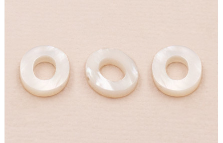 Letra Nacar O 10mm agujero horizontal superior