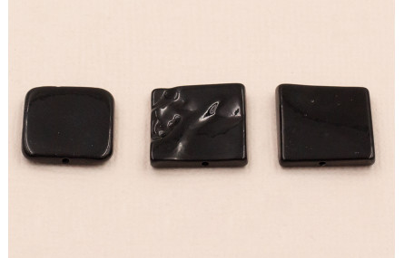 Cuadrado Madreperla teñido Negro de 15mm