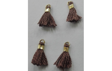 Micro pompon 10mm long. Marrón