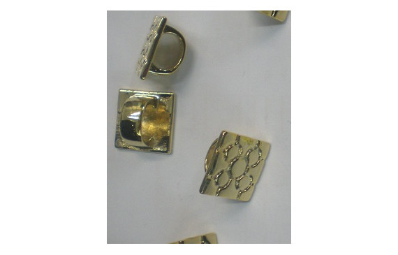 Baldosa Bilbao Oro 18*18mm para Regaliz