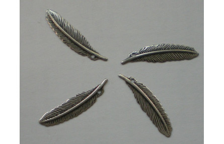 Cuenta Pluma pequeña 30*7mm Plata