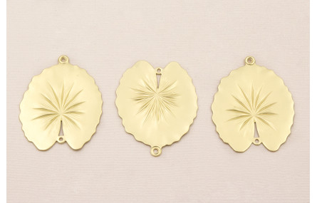 Entrepieza Flor Loto Plana 35*20mm Dorado Mate