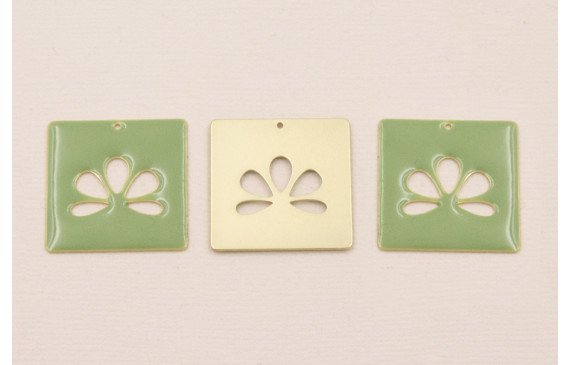 CuentCuadrado 25mm esmalte verde Oliva Flor Calada