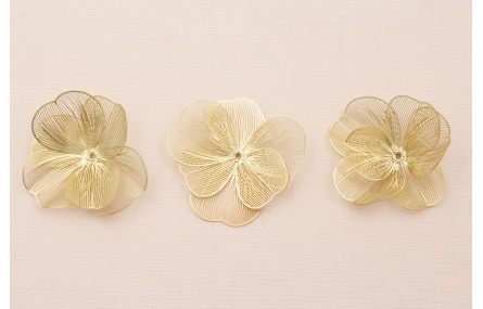 Cuenta Flor 35mm 6 pétalos moldeables Oro