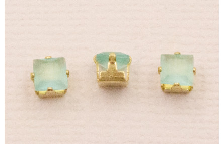 Cabujónn cristal  4*4mm color verde Opal