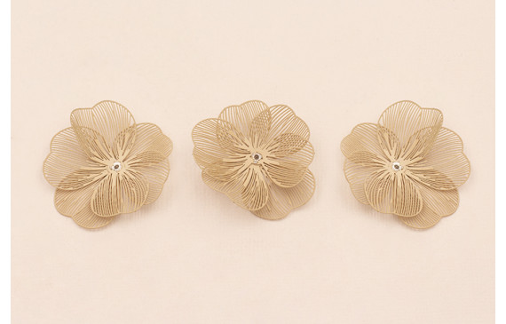 Flor 35mm 6 pétalos moldeables Beige