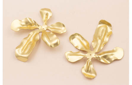 Flor deigual 5 pétalos 70*60mm Oro Mate