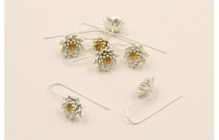 Pendiente  capullo gancho 16mm. Oro y Plata Mate