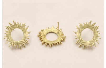 Pendiente rayos de Sol 18mm diametro Dorado Mate