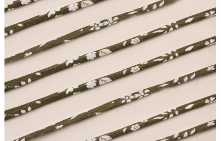 Lazo Liberty 4mm verde osuro y flores blancas