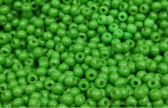 10 gramos de Abalorio cristal verde