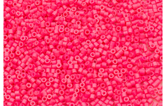 10 gramos de Abalorio cristal 2mm Microtubo Fuxia