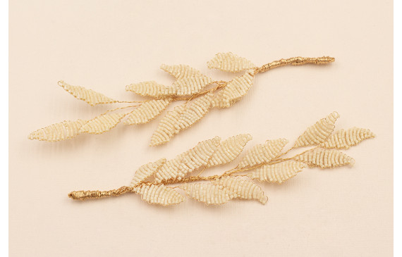 Hoja de alambre 130*55 tejida con abalorio Beige