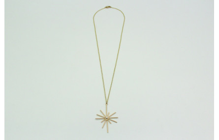 Collar con cadena eslabón pequeño oro mate y colga