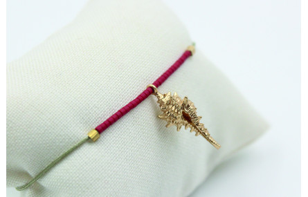 Pulsera de macrame verde piedra con miyuki granate