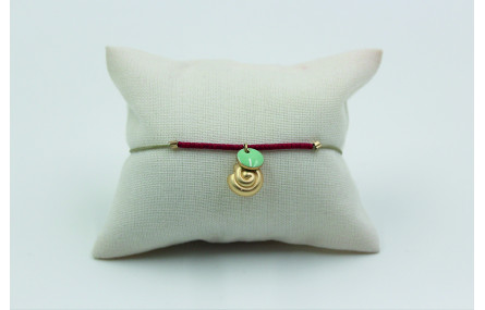 Pulsera de macrame verde piedra con miyuki granate