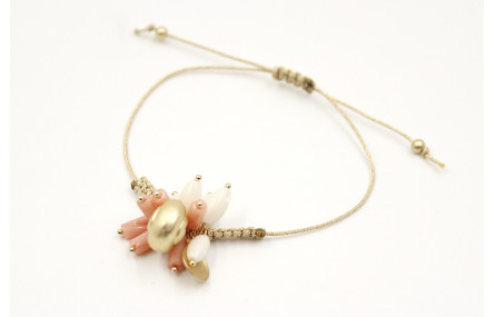 Pulsera hilo macrame dorado con semipreciosas rosa