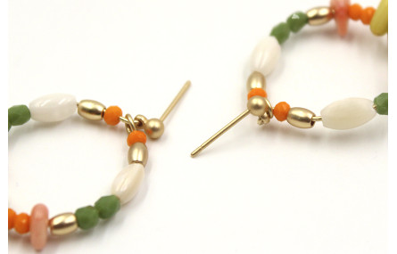 Pendientes con perno bolita y aro con semipreciosa