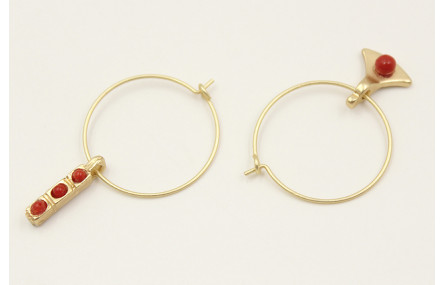 Pendientes de aros desiguales con entrepieza 3 hue