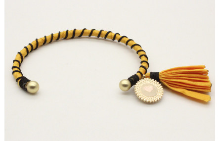 Pulsera rigida forrada con seda natural amarilla c