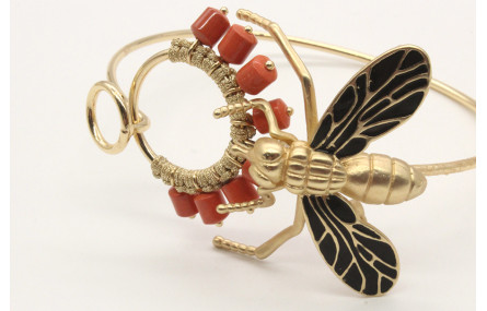 Pulsera rigida doble aro con mosca dorada y negra 