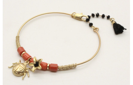 Pulsera rigida con escarabajo pelotero en oro mate