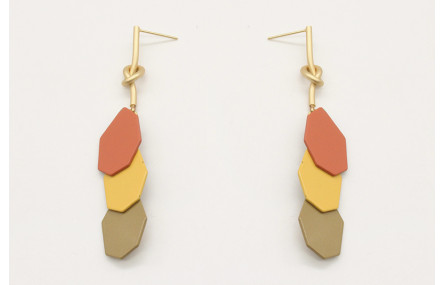 Pendientes perno nudo largo oro mate con piezas es