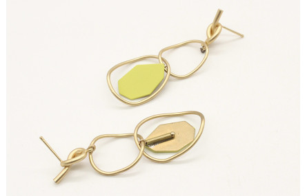 Pendientes perno nudo oro mate con doble aro y pie