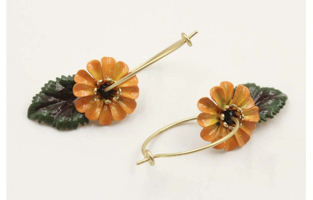 Pendientes aro oro mate con flor esmalte roja y ve