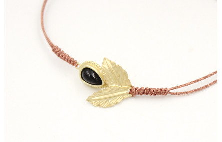 Pulsera hilo macramé oro rosa con entrepieza piedr